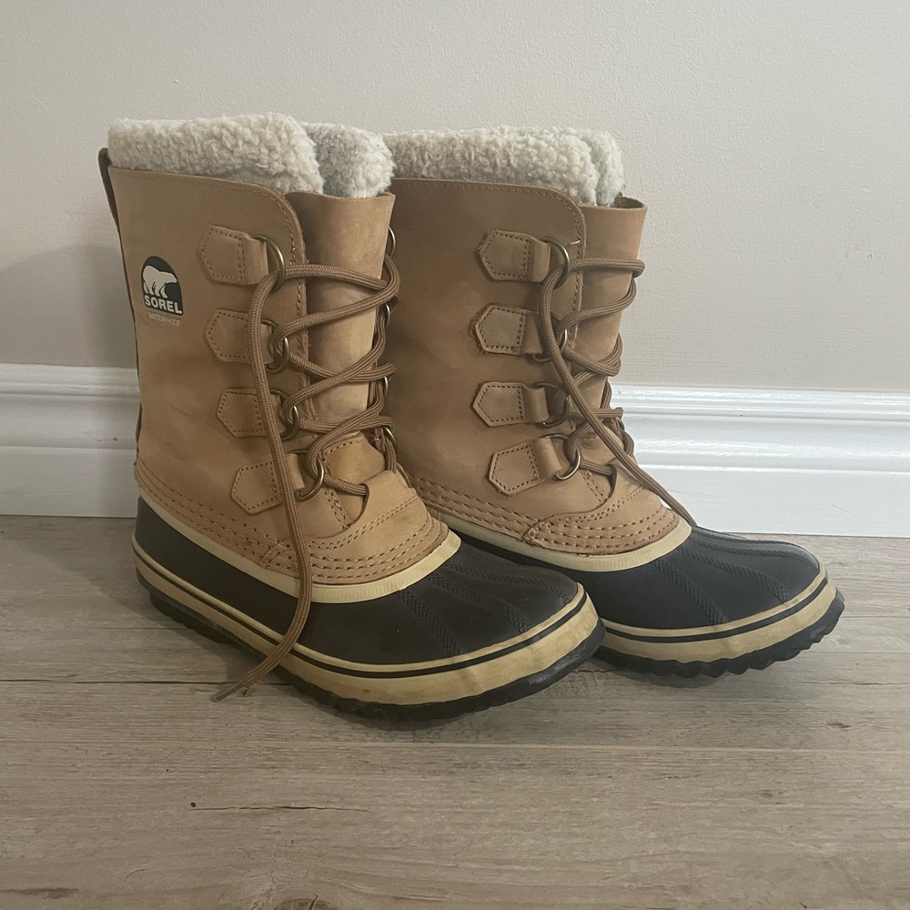 SOREL Beige Winter Boots Sz 7